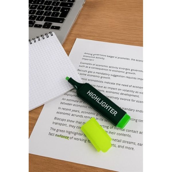 Premier Green Highlighter Marker – Pack of 12